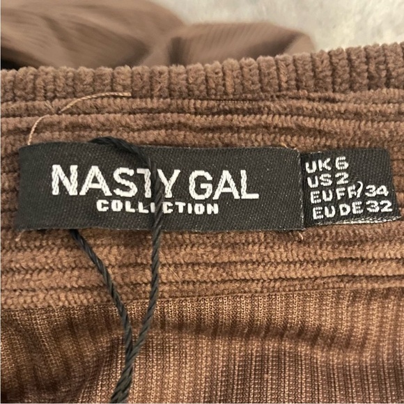 Nasty Gal Jumpsuit Womens 6 Brown Corduroy Flared Flare Belted Short Sleeves NWT - Picture 11 of 14